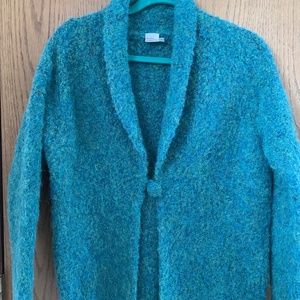 Tabask handmade peruvian alpaca single button cardigan. Size Medium.